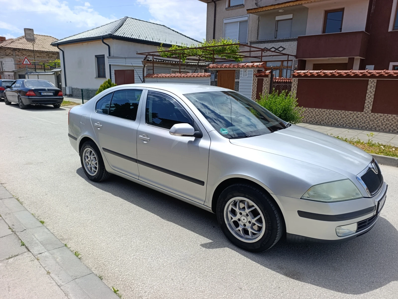 Skoda Octavia 1.6 MPI, снимка 2 - Автомобили и джипове - 54584438