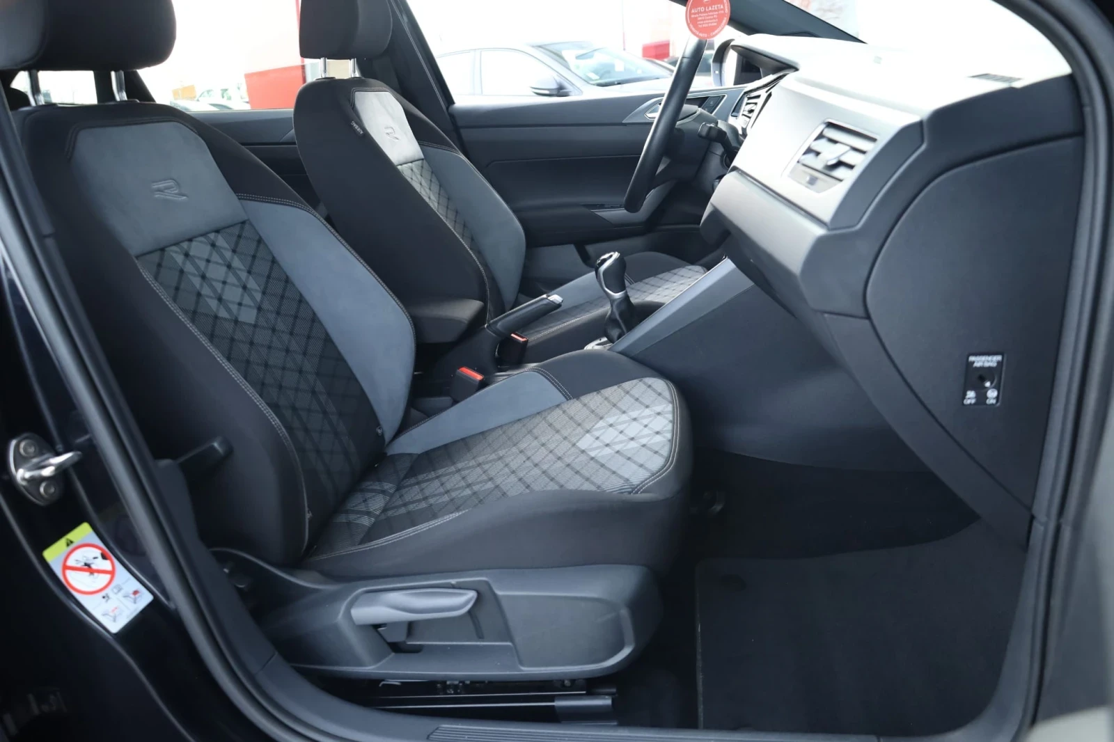 VW Taigo 1.0 TSI R-Line Plus , снимка 15 - Автомобили и джипове - 54661841