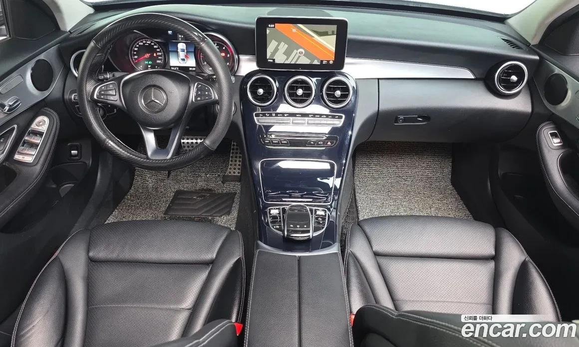 Mercedes-Benz C 220 4MATIC HEAD UP/AMG LINE/360CAM/PANORAMA, снимка 7 - Автомобили и джипове - 55143916