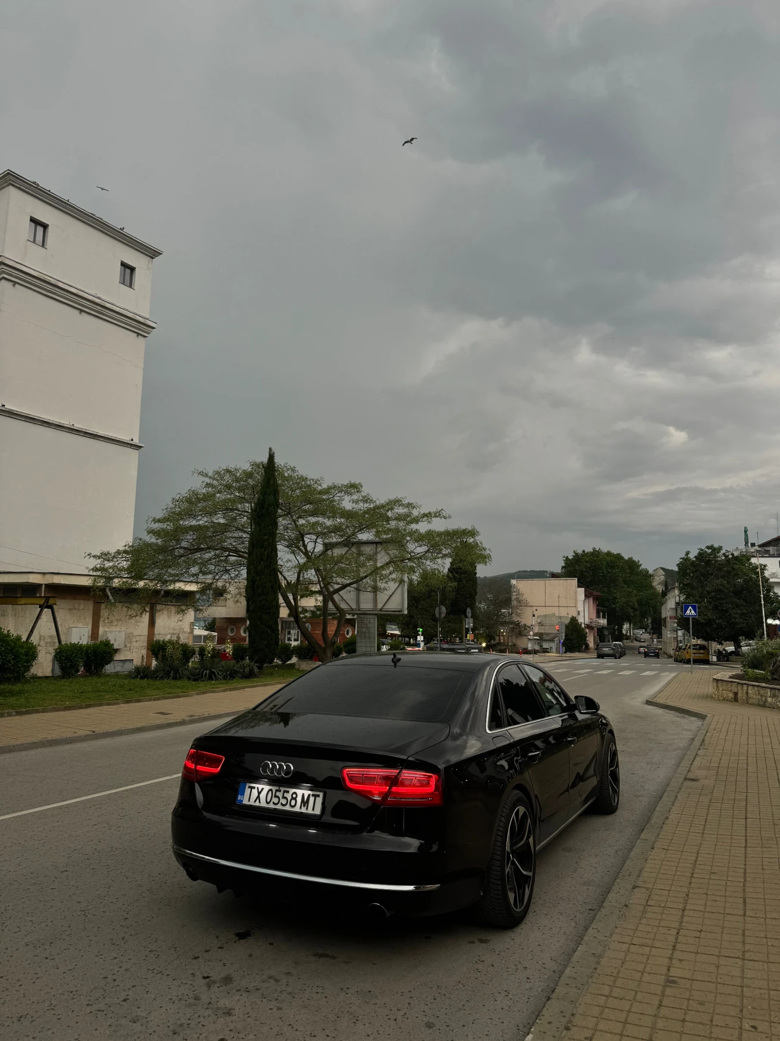 Audi A8, снимка 4 - Автомобили и джипове - 55288783