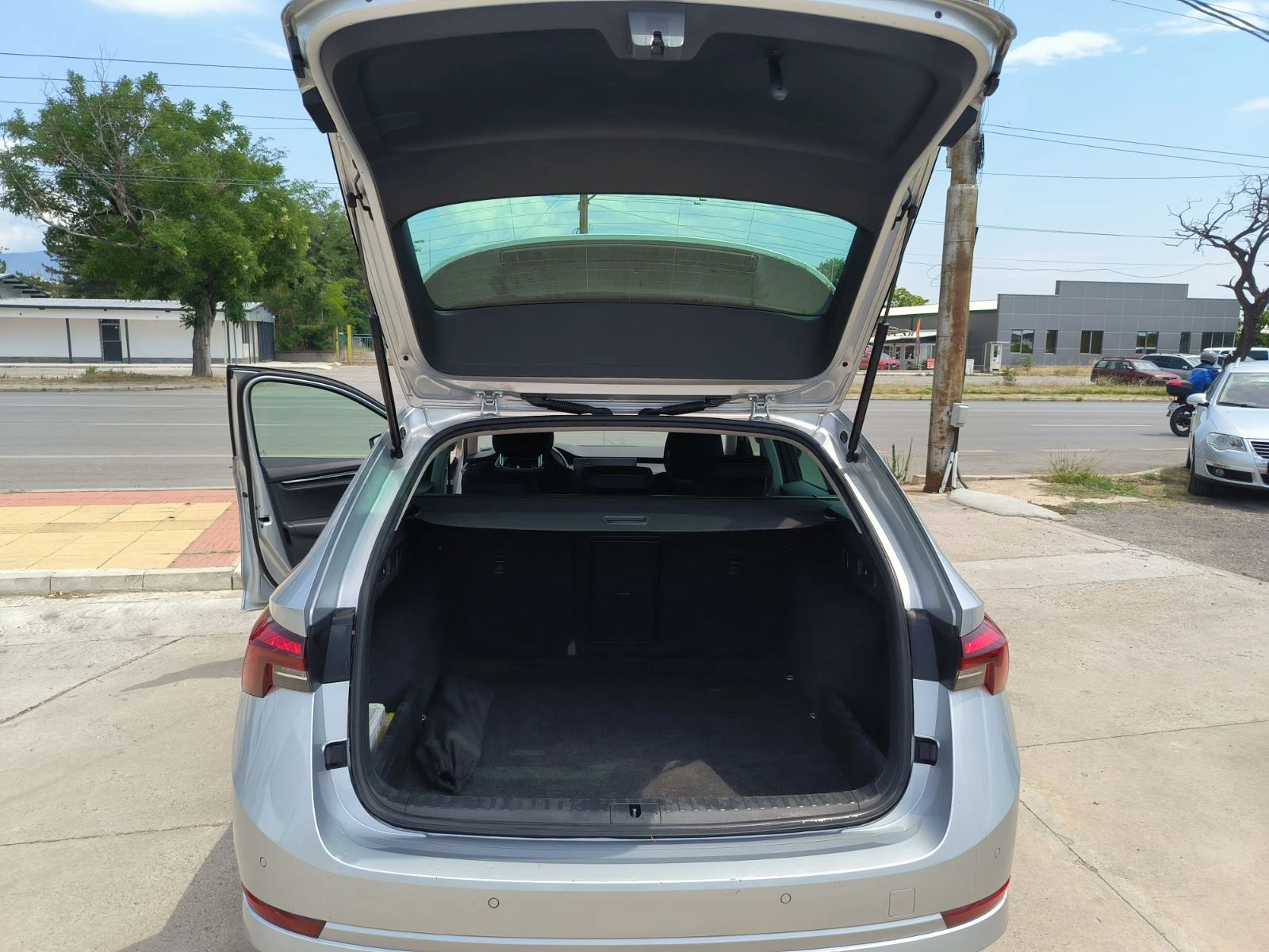 Skoda Octavia 2.0d-Navi-Automat-Euro-6D-115.000km | Mobile.bg � ����������� 11