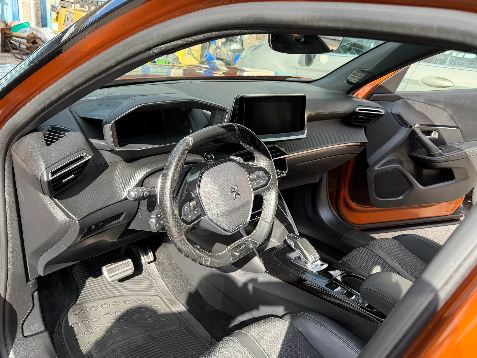 Peugeot 2008 GT Line, снимка 13 - Автомобили и джипове - 56322995