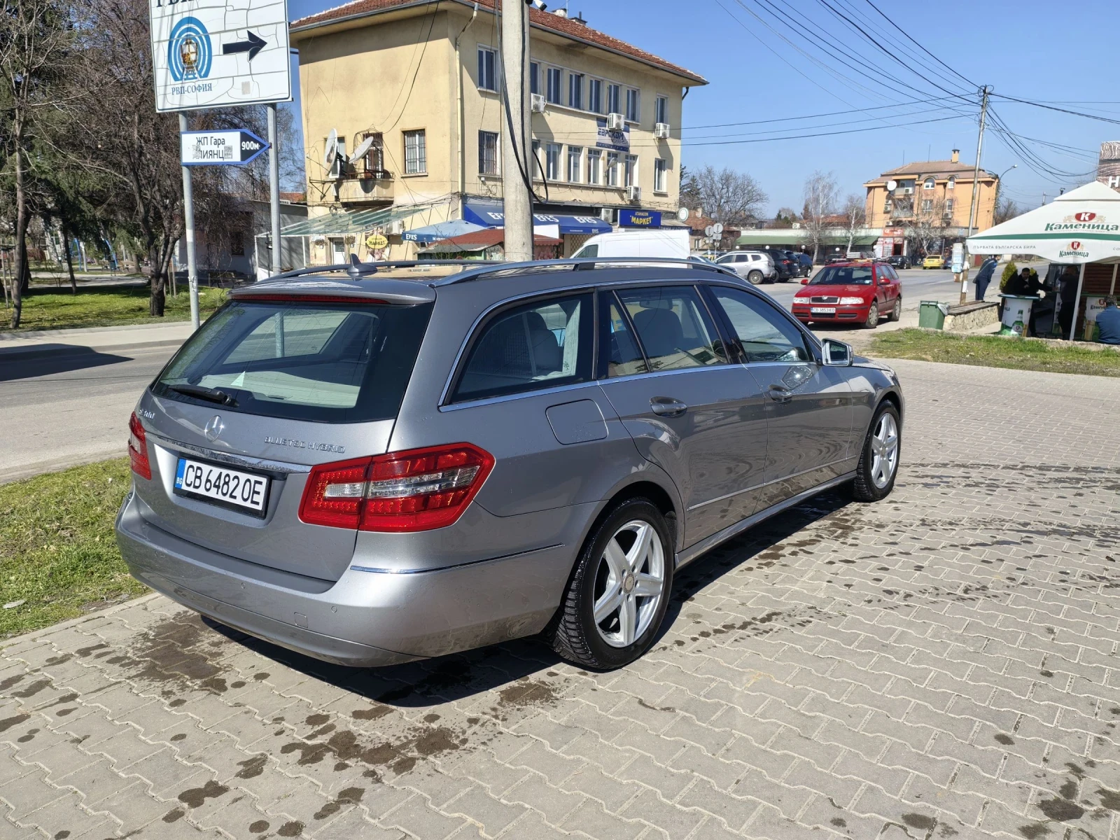 Mercedes-Benz E 300 Хибрид, снимка 3 - Автомобили и джипове - 56357605
