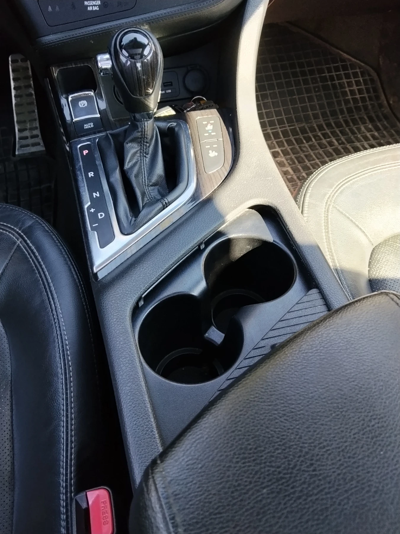 Kia Optima 1.7 crdi automatic , снимка 16 - Автомобили и джипове - 56401467