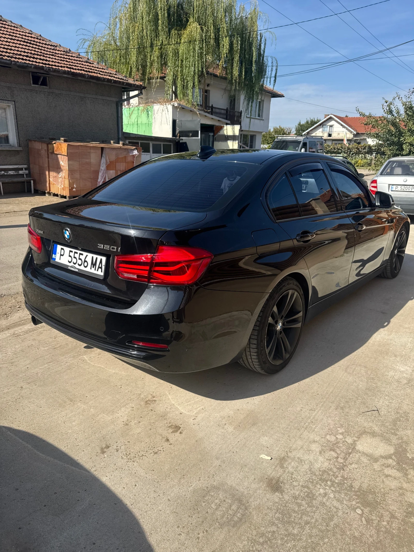 BMW 320, снимка 7 - Автомобили и джипове - 56440916
