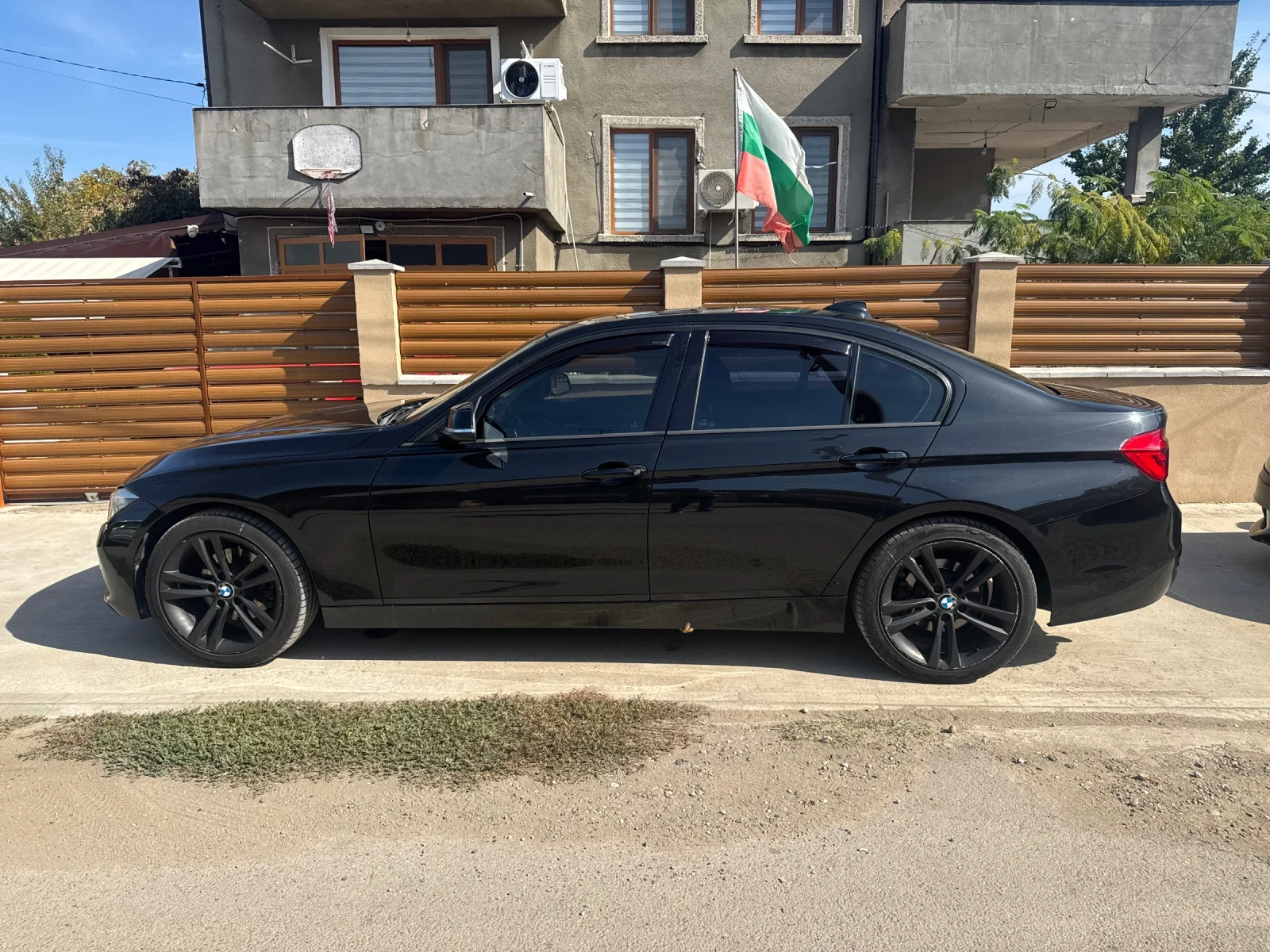 BMW 320, снимка 4 - Автомобили и джипове - 56440916
