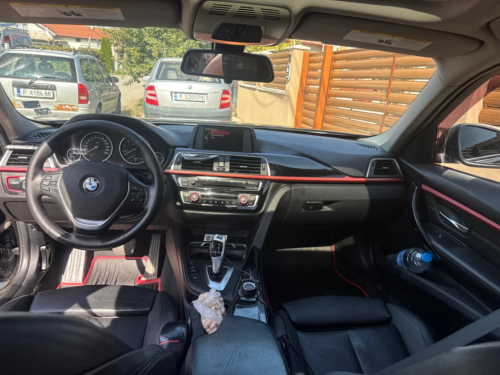 BMW 320, снимка 11 - Автомобили и джипове - 56440916