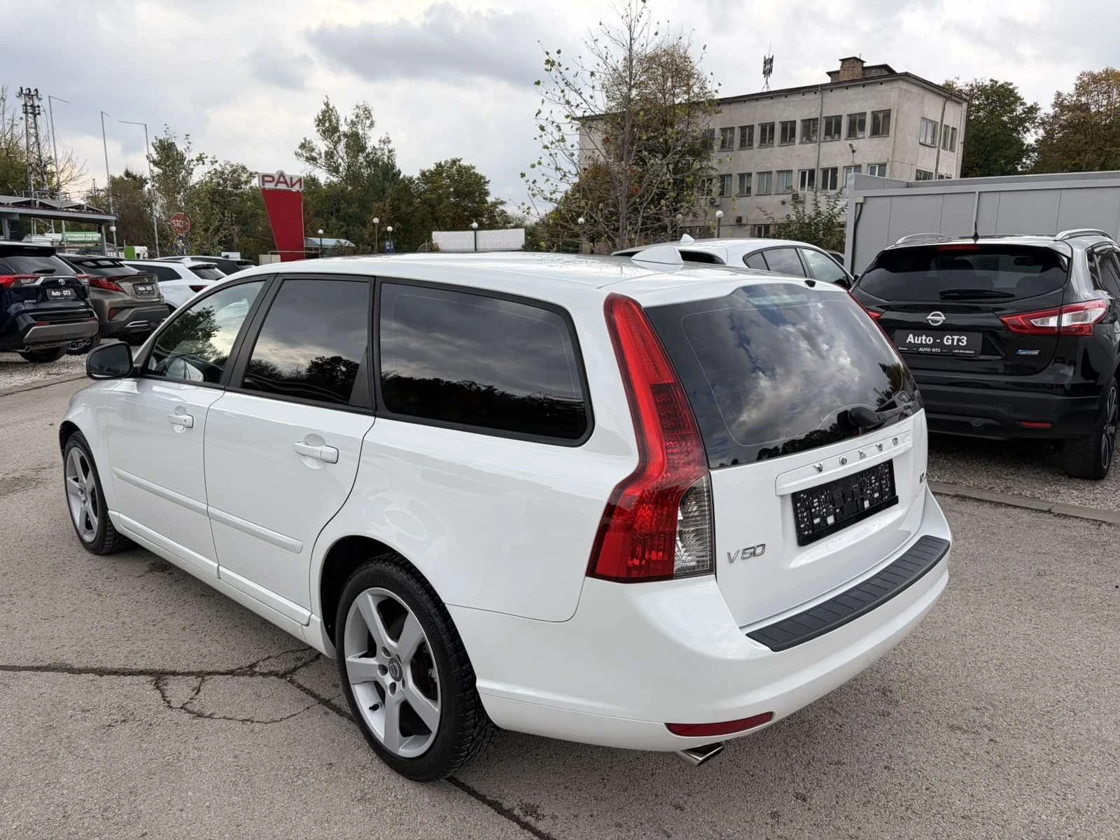 Volvo V50 D4 177к.с AUTOMATIC, снимка 6 - Автомобили и джипове - 56512487