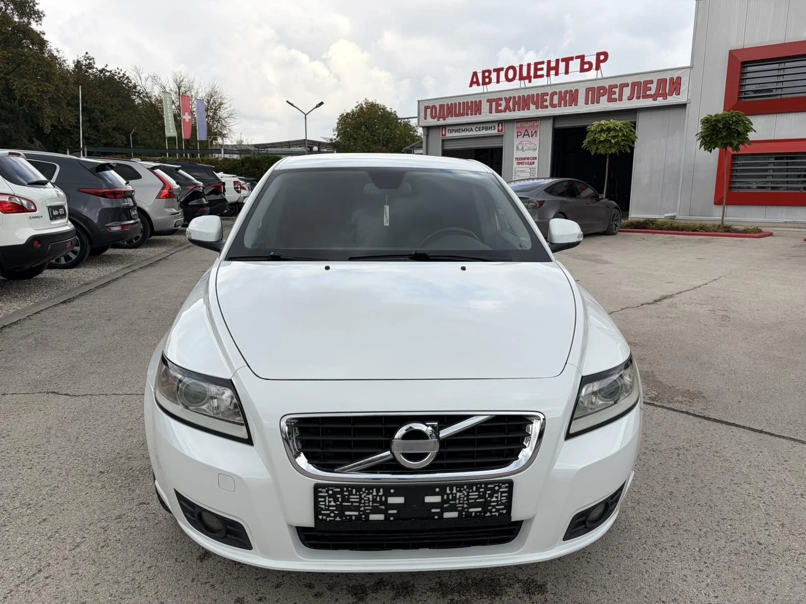 Volvo V50 D4 177к.с AUTOMATIC, снимка 2 - Автомобили и джипове - 56512487
