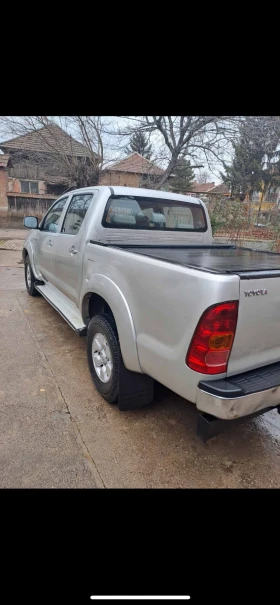 Обява за продажба на Toyota Hilux 2.5 d4-d ~28 500 лв. - изображение 4