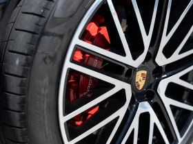 Porsche Cayenne S E-Hybrid  - 109800 € / 214750.13 лв. - 26337010 16