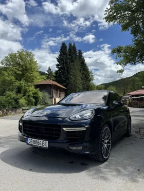 ����� �� �������� �� Porsche Cayenne GTS 