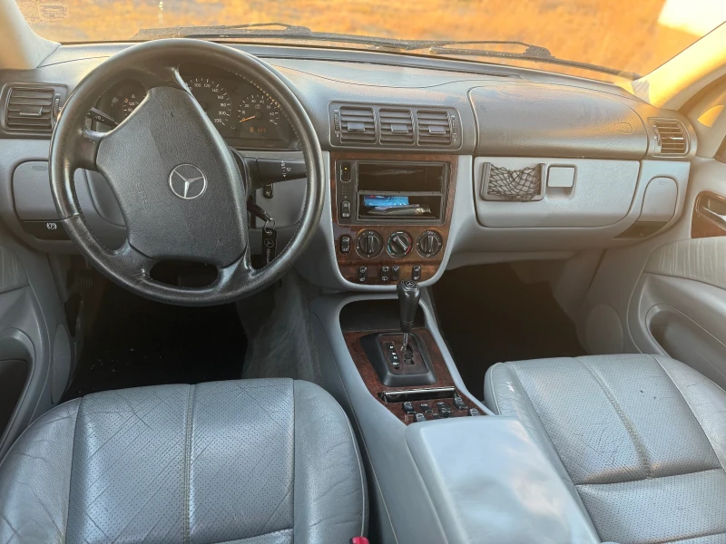 Mercedes-Benz ML 320 Газ, снимка 4 - Автомобили и джипове - 48144595