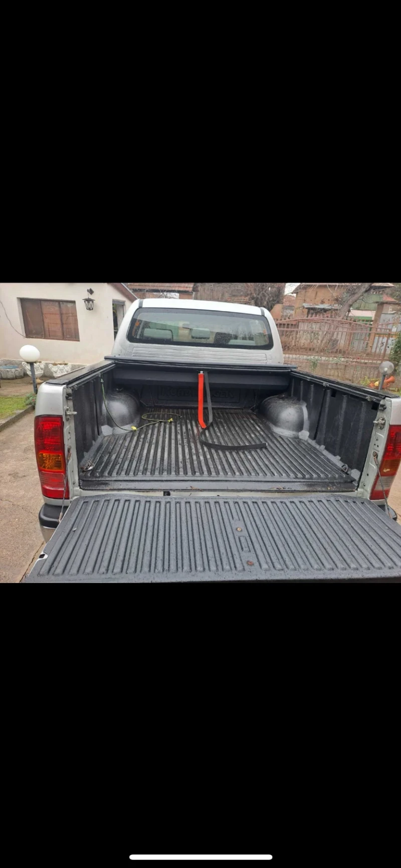 Toyota Hilux 2.5 d4-d, снимка 12 - Автомобили и джипове - 52437895