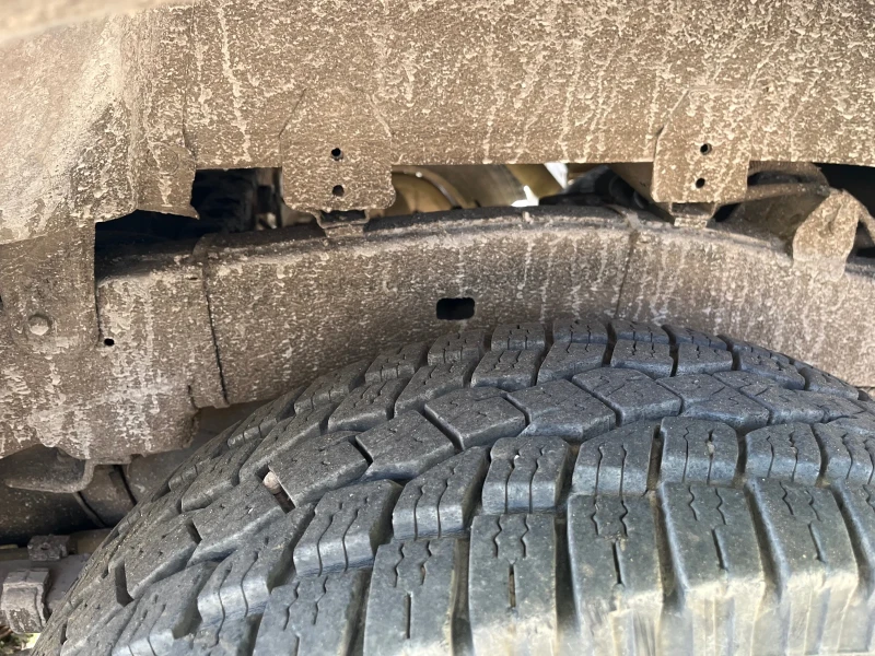 Toyota Hilux 2.5 d4-d, снимка 13 - Автомобили и джипове - 52437895