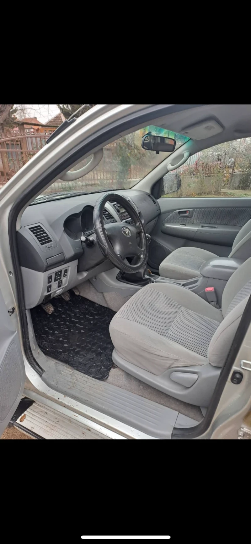 Toyota Hilux 2.5 d4-d, снимка 9 - Автомобили и джипове - 52437895
