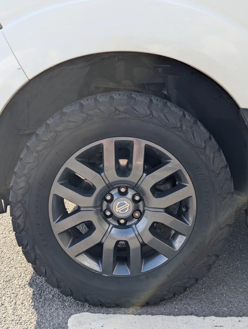 Nissan Navara, снимка 3 - Автомобили и джипове - 51891161