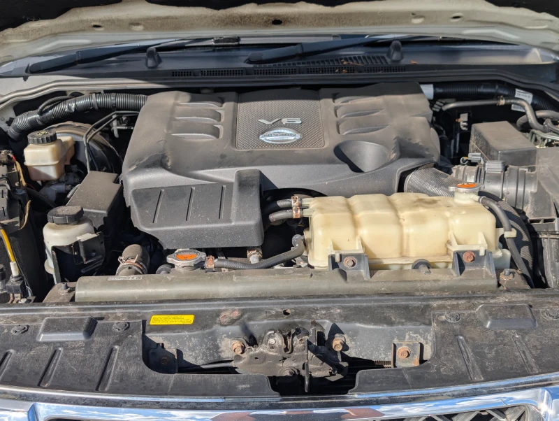 Nissan Navara, снимка 16 - Автомобили и джипове - 51891161