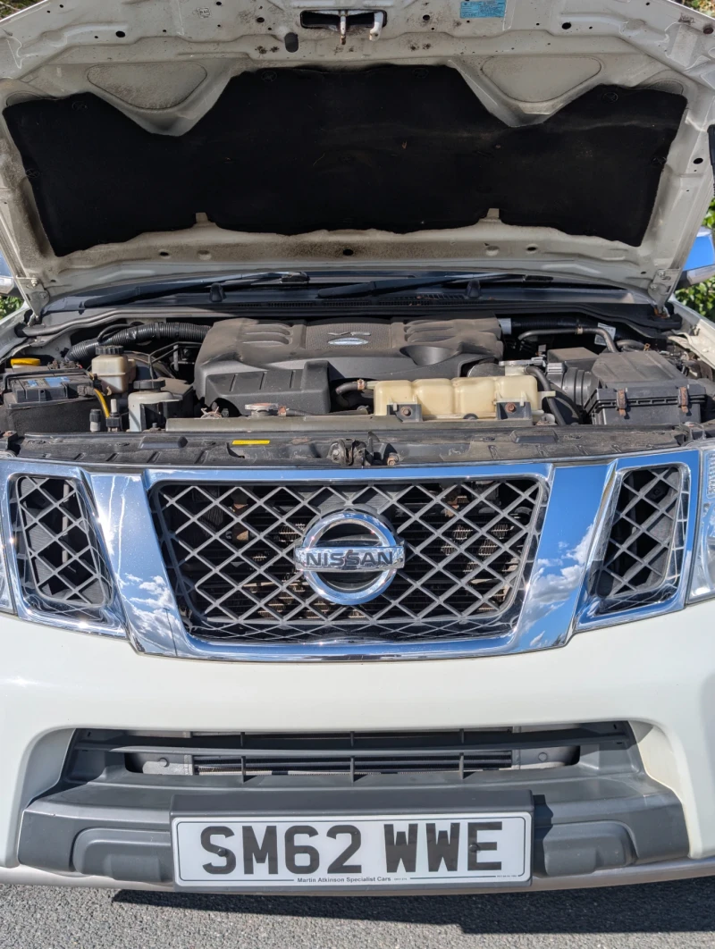 Nissan Navara, снимка 2 - Автомобили и джипове - 51891161