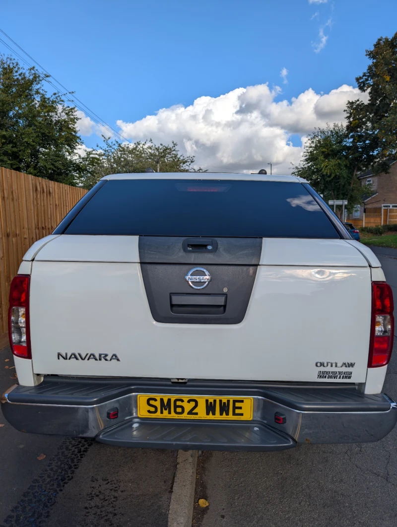 Nissan Navara, снимка 5 - Автомобили и джипове - 51891161