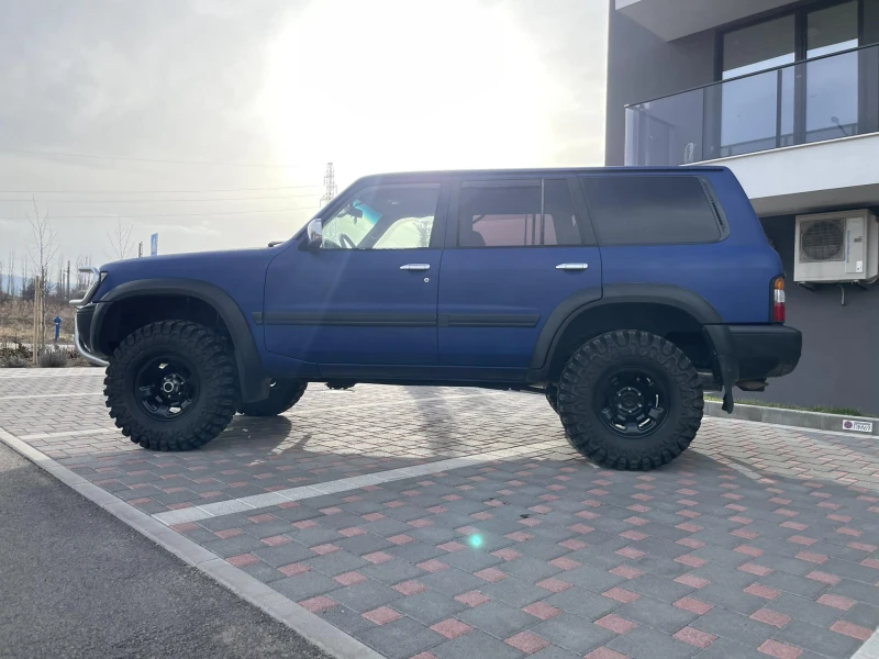 Nissan Patrol, снимка 2 - Автомобили и джипове - 52827669