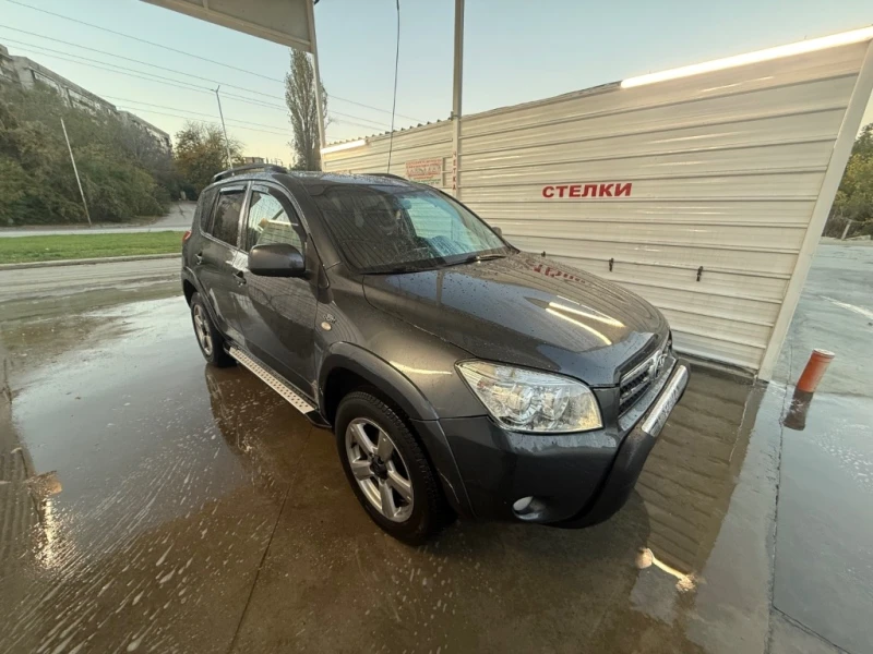 Toyota Rav4 2.2 dcat, снимка 10 - Автомобили и джипове - 53110382