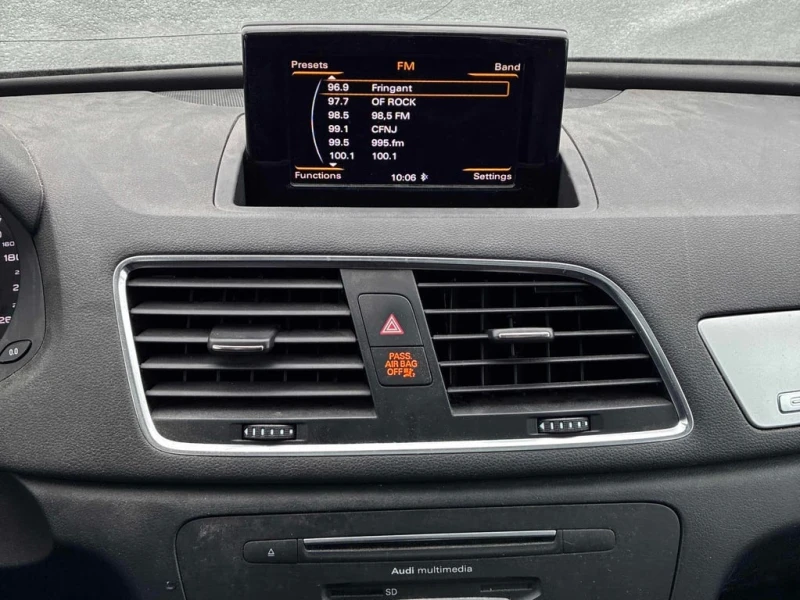 Audi Q3 * Komfort * * ЦЕНА ДО БЪЛГАРИЯ!!!* , снимка 9 - Автомобили и джипове - 53142725