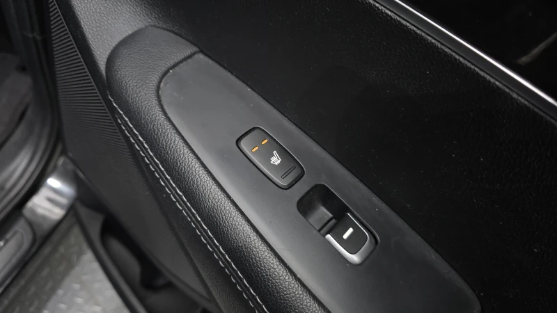 Kia Sorento 2.0 CRDI / АВТОМАТИК / СЕРВИЗНА ИСТОРИЯ !!!, снимка 15 - Автомобили и джипове - 53355961