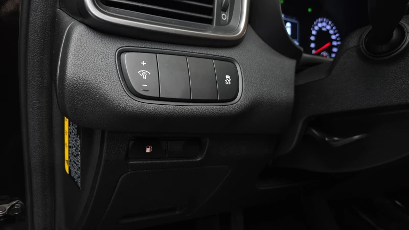 Kia Sorento 2.0 CRDI / АВТОМАТИК / СЕРВИЗНА ИСТОРИЯ !!!, снимка 10 - Автомобили и джипове - 53355961