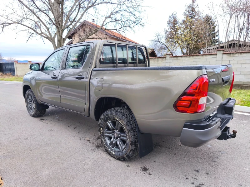 Toyota Hilux 4x4, снимка 3 - Автомобили и джипове - 53459366
