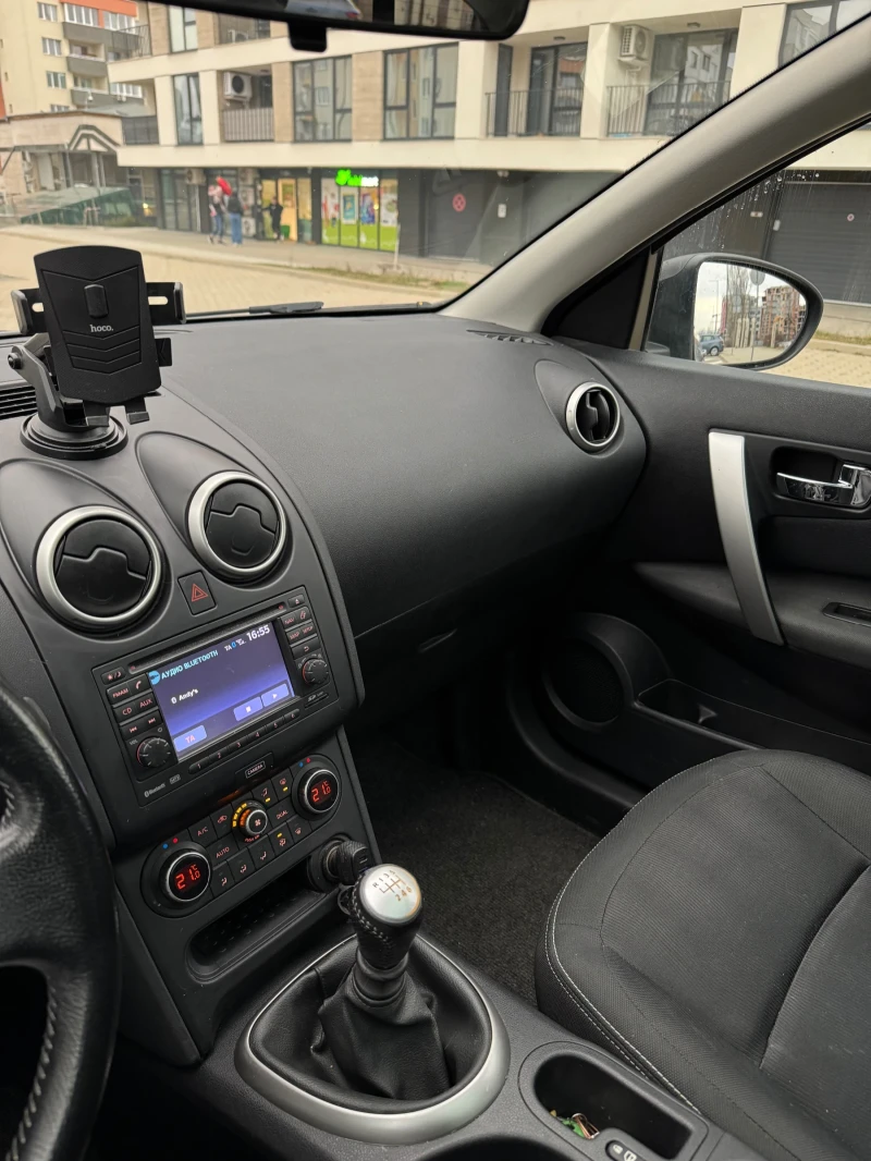 Nissan Qashqai, снимка 5 - Автомобили и джипове - 53479530