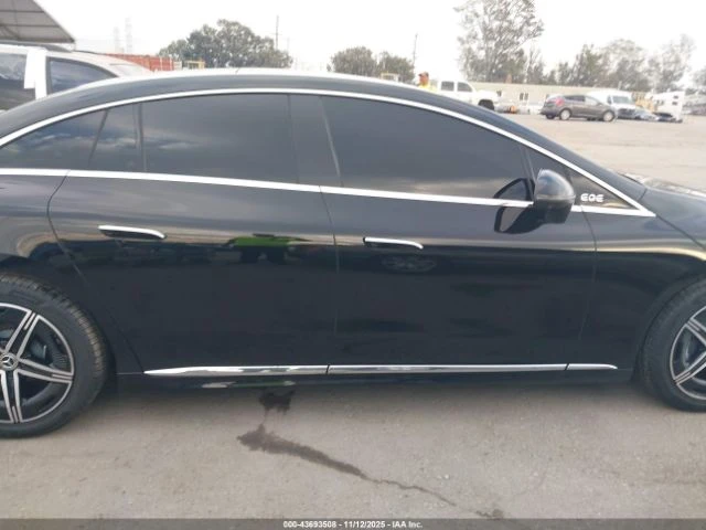 Mercedes-Benz EQE 500 4MATIC+ , снимка 13 - Автомобили и джипове - 54229470