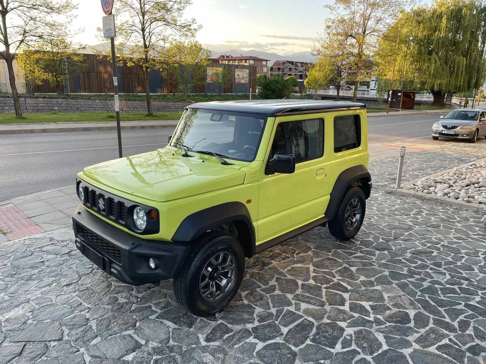 Suzuki Jimny 2020 1.5 ALLGRIP Comfort EVRO6 102 HP.  - изображение 3