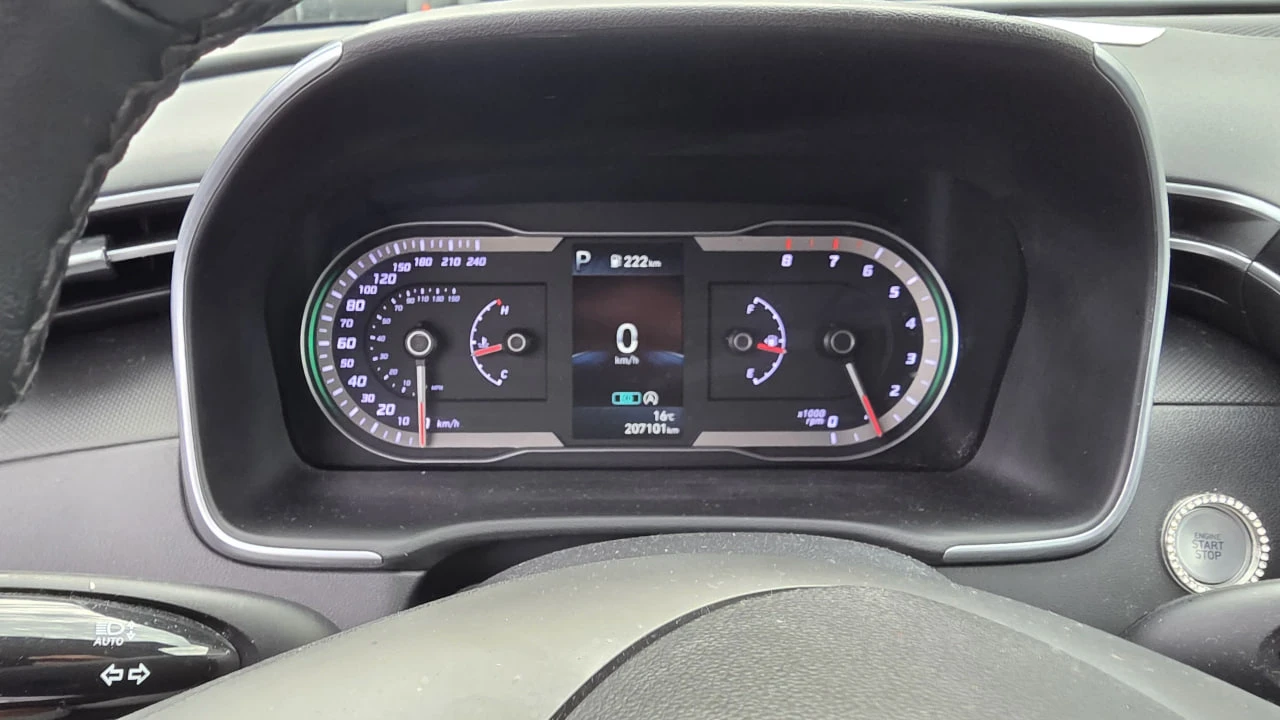 Hyundai Tucson * АВТО КРЕДИТ* ЦЕНА ДО БГ * СЕРВИЗНА ИСТОРИЯ *  - изображение 8