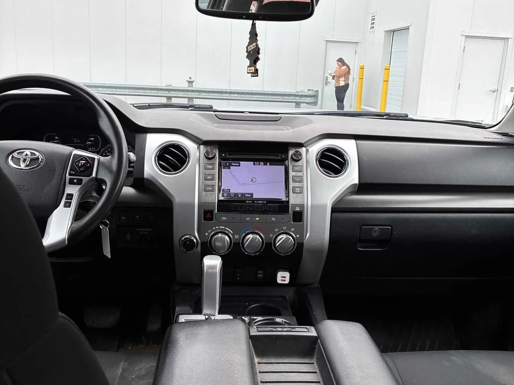 Toyota Tundra 2018 SR5 PLUS 5.7 * БЕЗ ПЪРВОНАЧАЛНА ВНОСКА*  - изображение 9