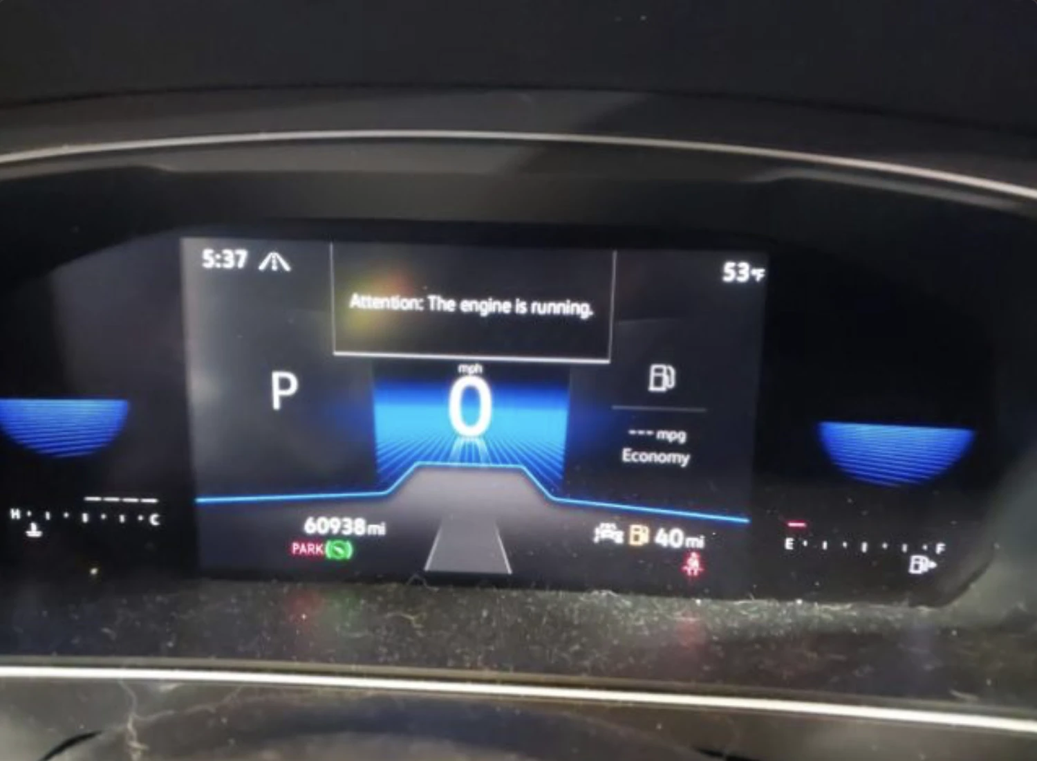 VW Tiguan 2.0T| SE| 4x4 | Mobile.bg   6