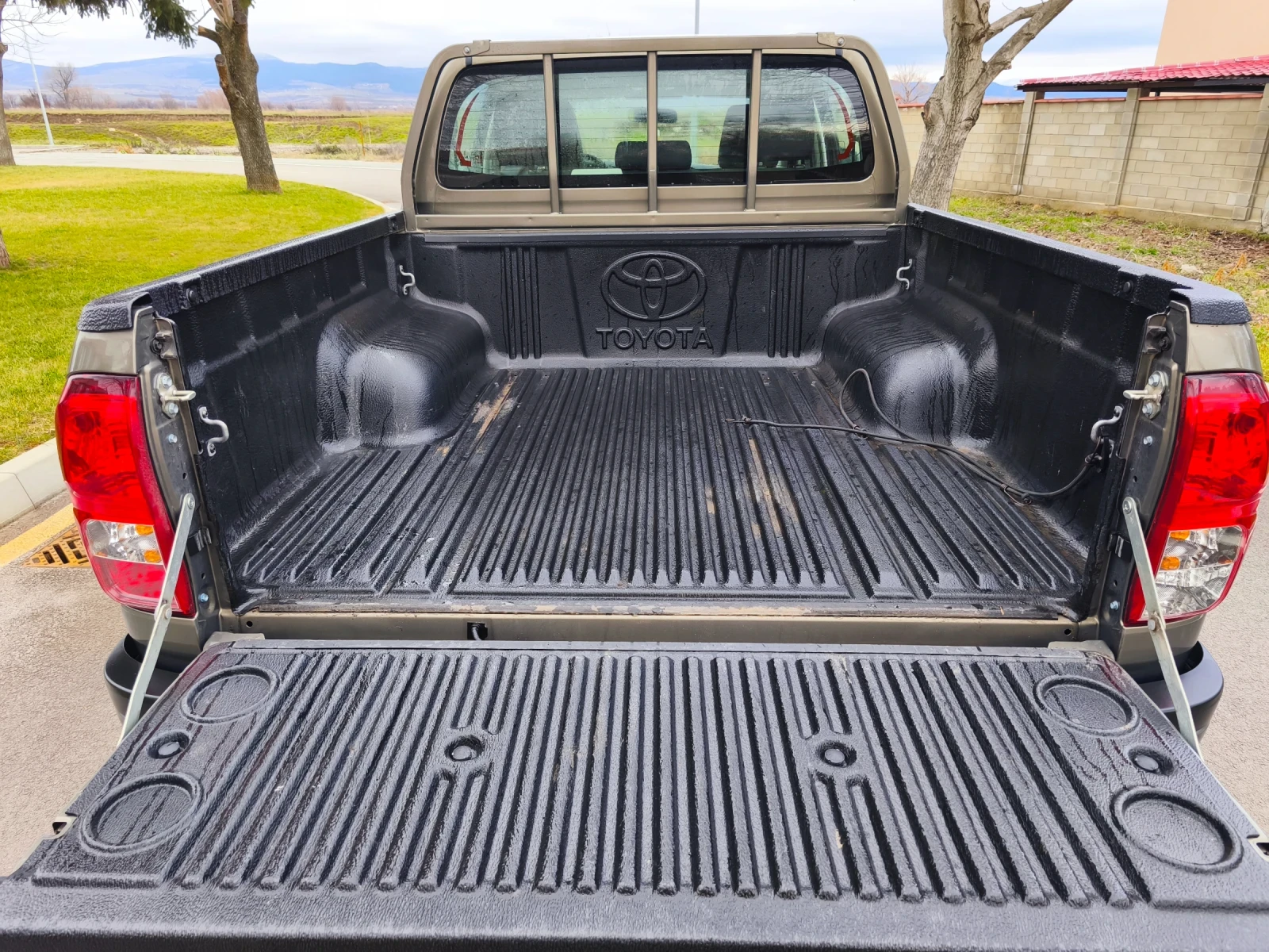 Toyota Hilux 4x4 | Mobile.bg � ����������� 13