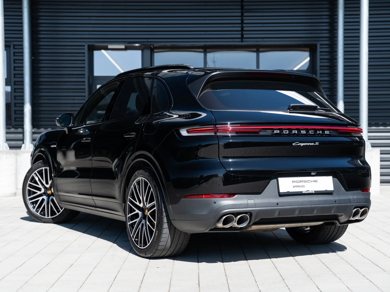 Porsche Cayenne S E-Hybrid , снимка 2 - Автомобили и джипове - 53814565