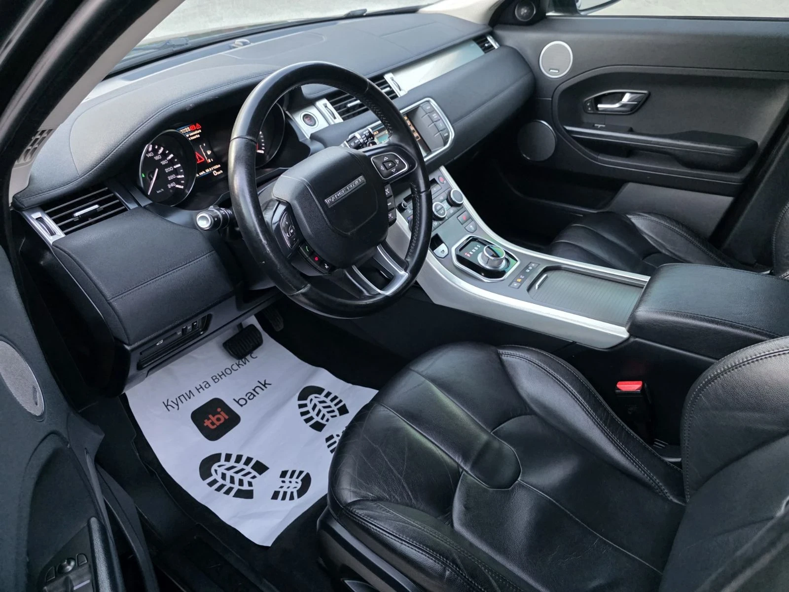 Land Rover Evoque 100% реални км 100% одобрение лизинг, снимка 13 - Автомобили и джипове - 54240855