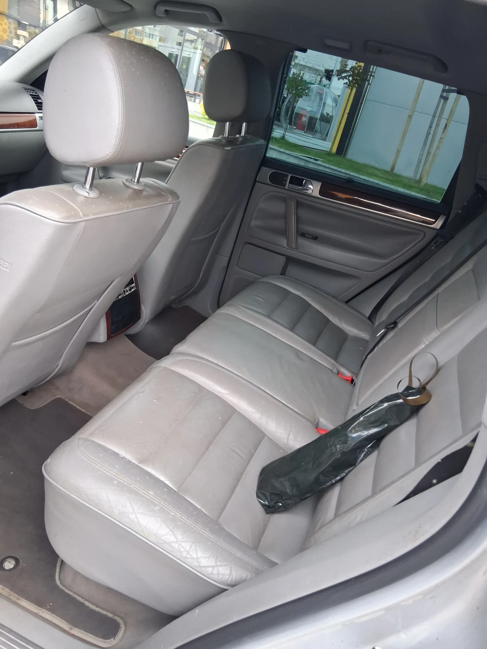 VW Touareg 3.2 240 кс , снимка 7 - Автомобили и джипове - 54366423