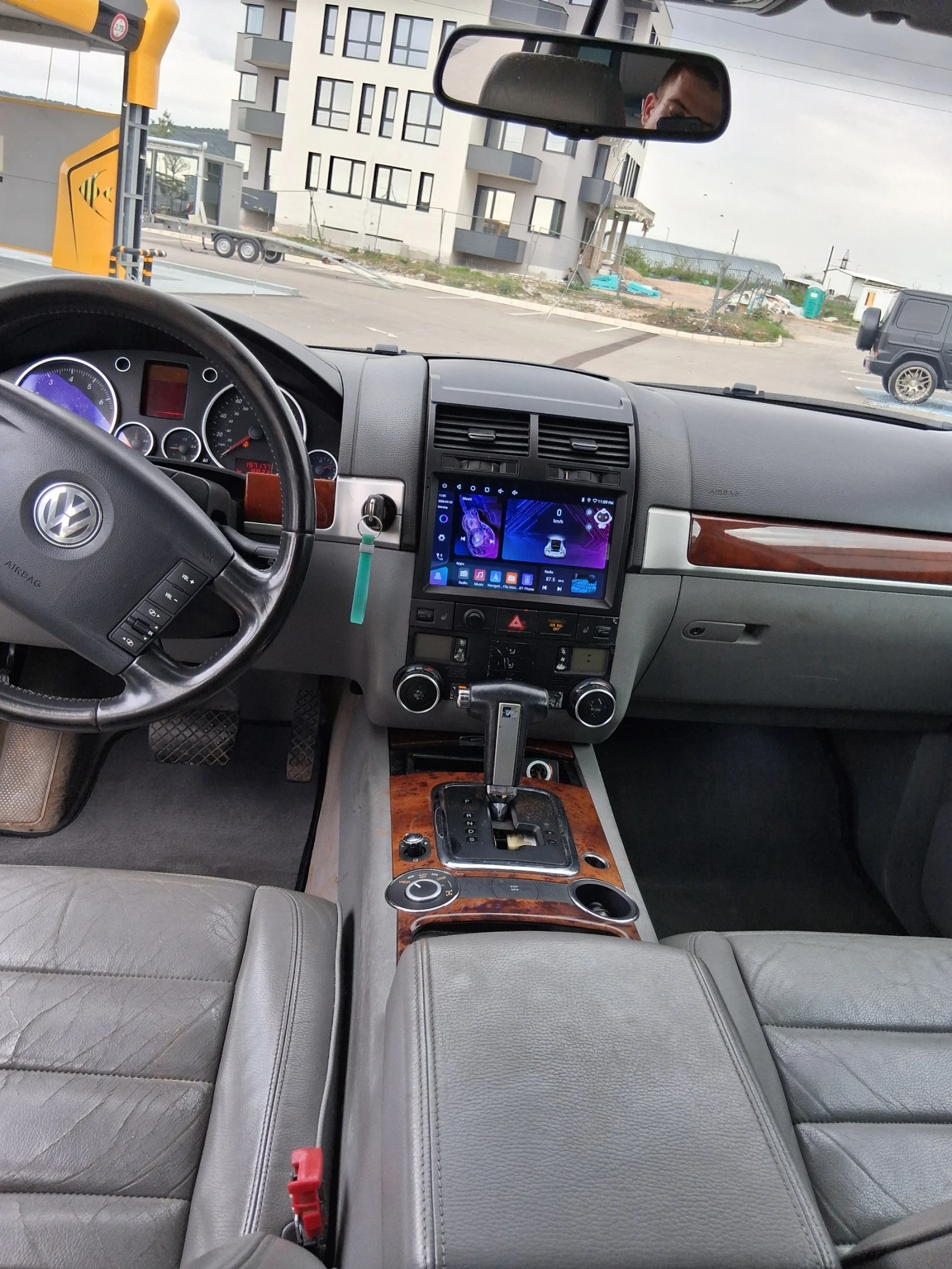 VW Touareg 3.2 240 кс , снимка 8 - Автомобили и джипове - 54366423