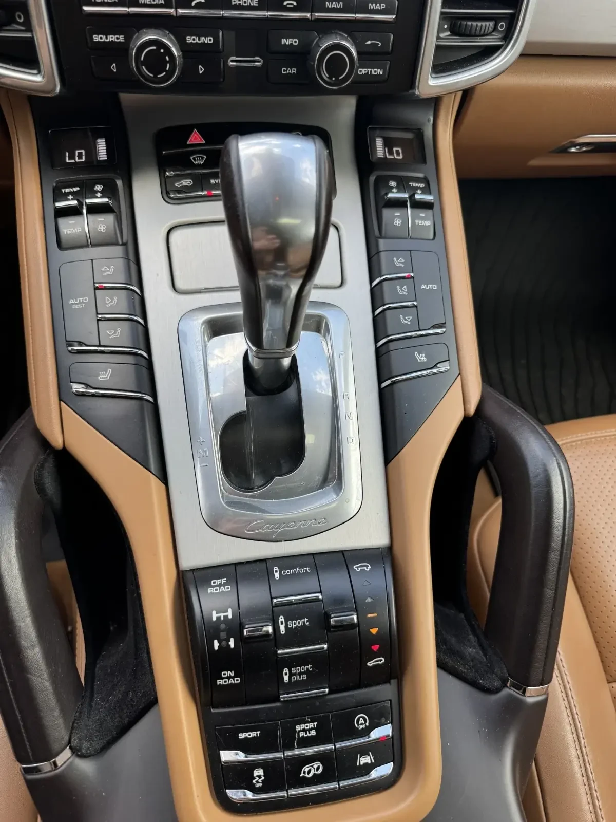 Porsche Cayenne GTS , снимка 10 - Автомобили и джипове - 54592402