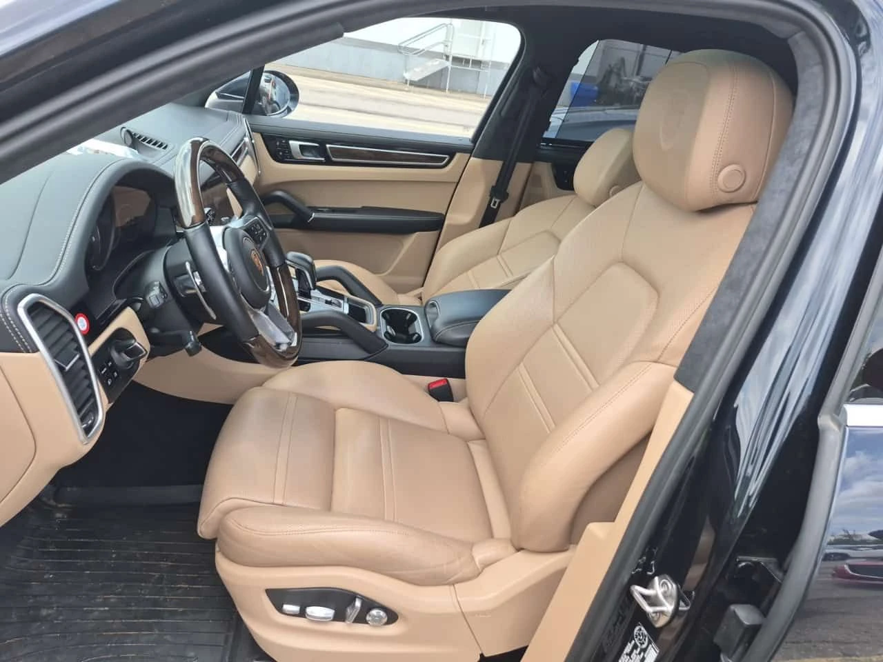 Porsche Cayenne S | CARFAX | БЕЗ ПЪРВОНАЧАЛНА ВНОСКА, снимка 8 - Автомобили и джипове - 55094268