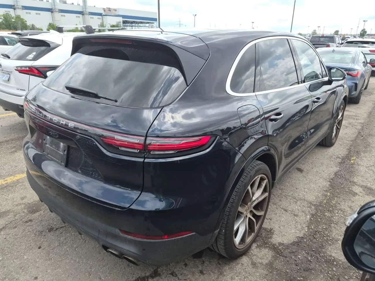 Porsche Cayenne S | CARFAX | БЕЗ ПЪРВОНАЧАЛНА ВНОСКА, снимка 3 - Автомобили и джипове - 55094268