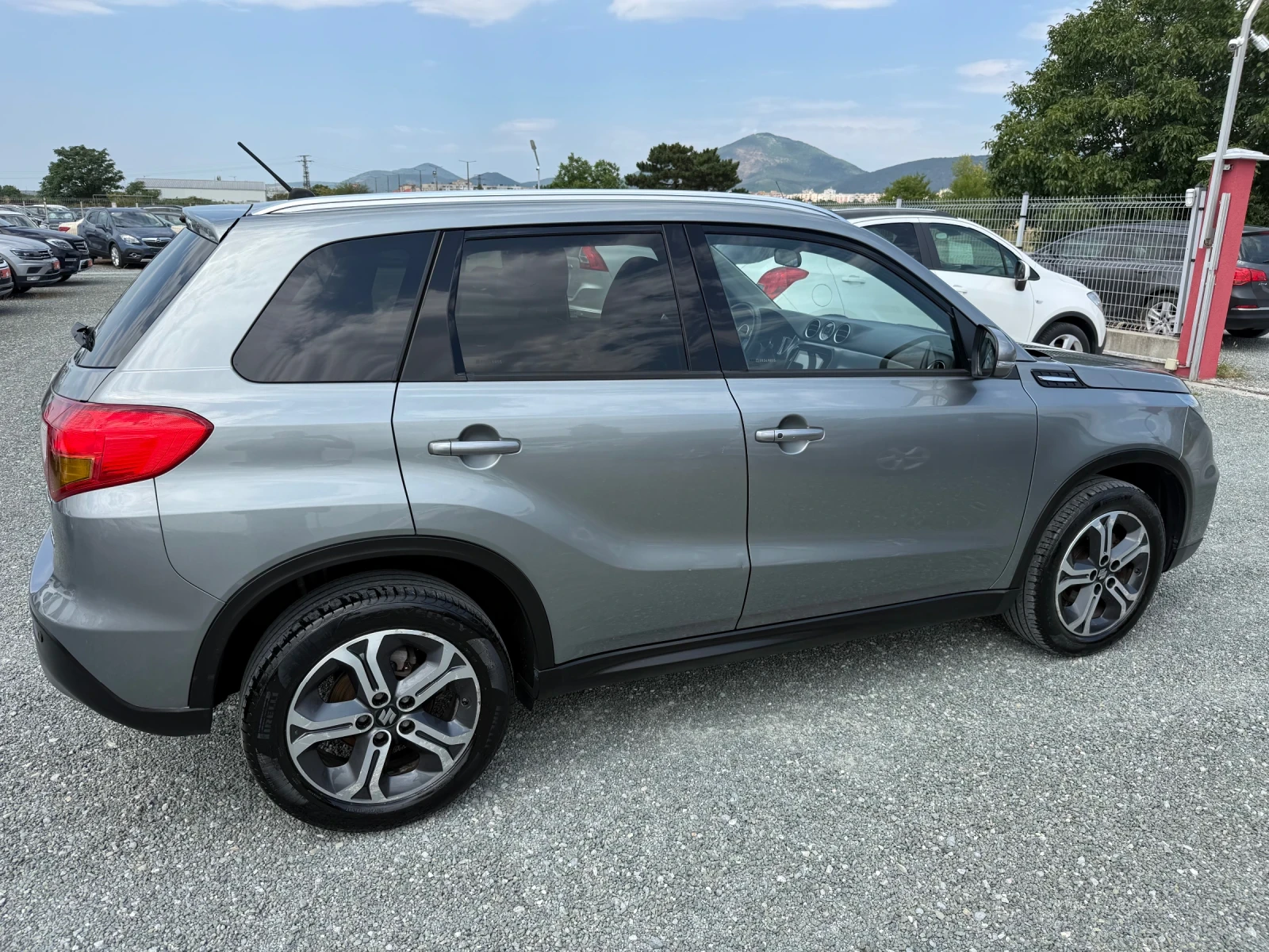Suzuki Vitara (KATO НОВА)^(4x4), снимка 5 - Автомобили и джипове - 55350701