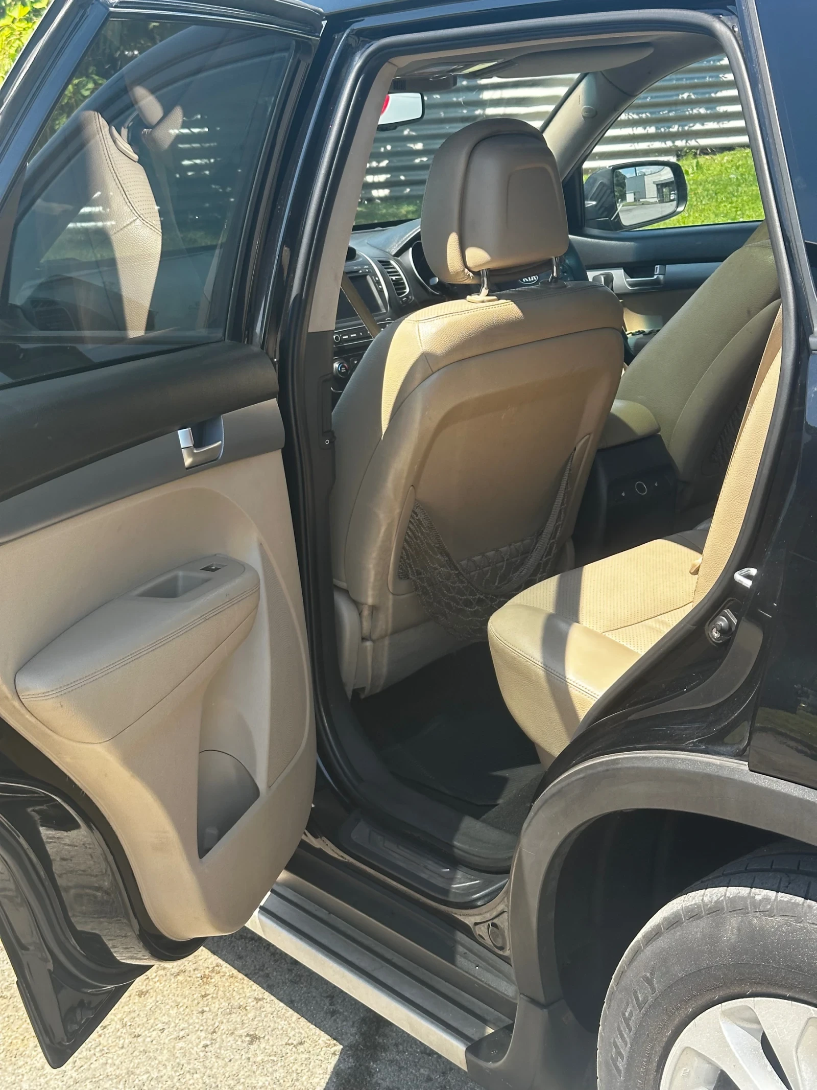 Kia Sorento 2.2 CRDI, снимка 10 - Автомобили и джипове - 55598372