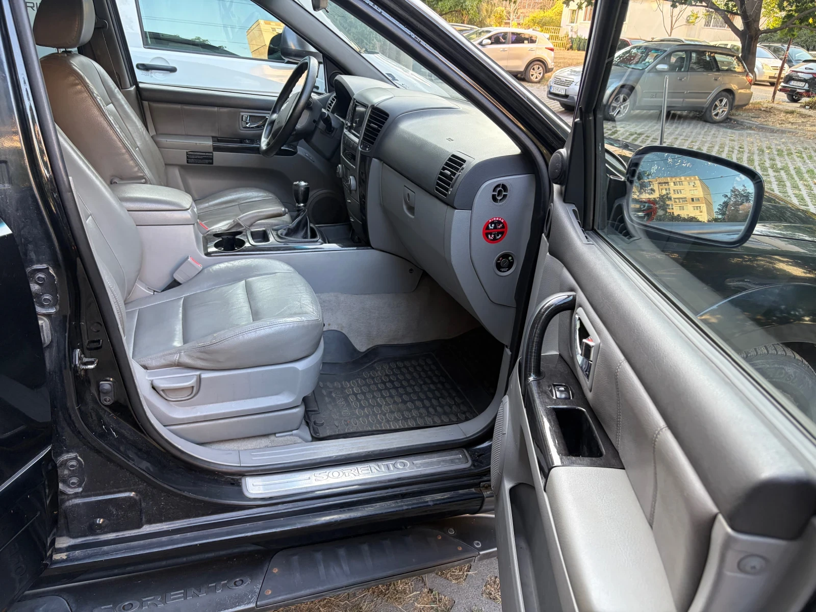 Kia Sorento 2.5 CRDI, снимка 8 - Автомобили и джипове - 55806220