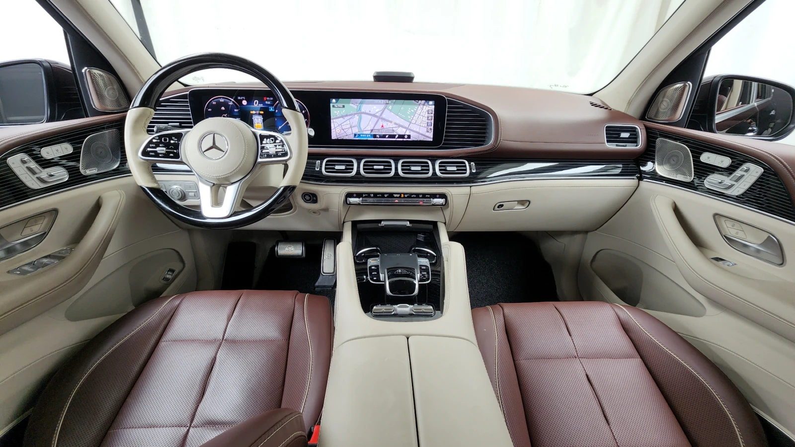 Mercedes-Benz GLS 600 ОБДУХВАНЕ* SOFT CLOSE* HUD* МАСАЖ* КРАЙНА ЦЕНА, снимка 7 - Автомобили и джипове - 55983393