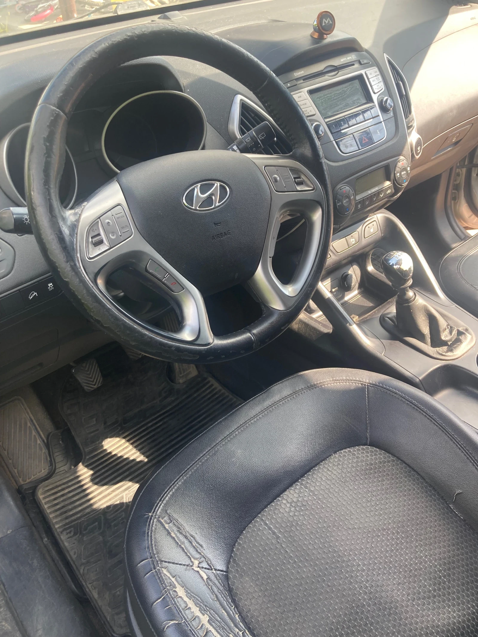Hyundai IX35, снимка 4 - Автомобили и джипове - 56159619