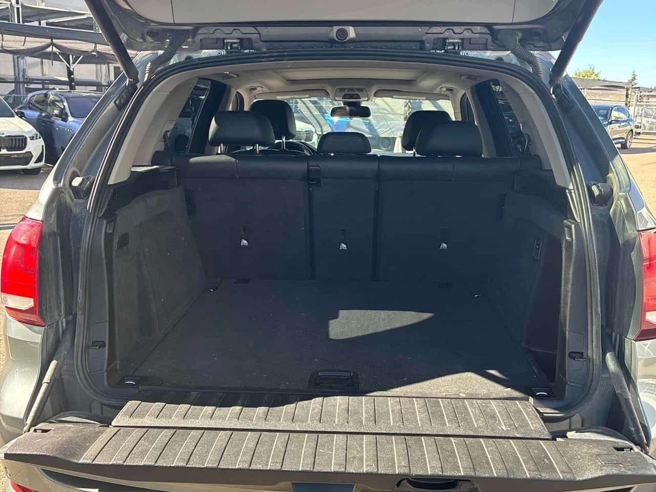 BMW X5 * xDrive35i * CARFAX * ��� ������������ ������ | Mobile.bg � ����������� 16